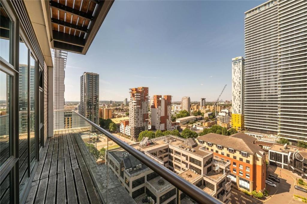 לונדון Penthouse Canary Wharf - Free Wifi מראה חיצוני תמונה